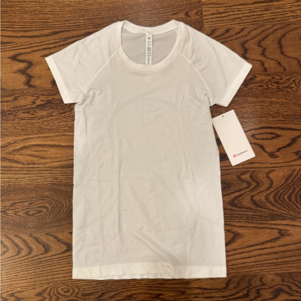 Lululemon white Swiftly Tech (new with tags)